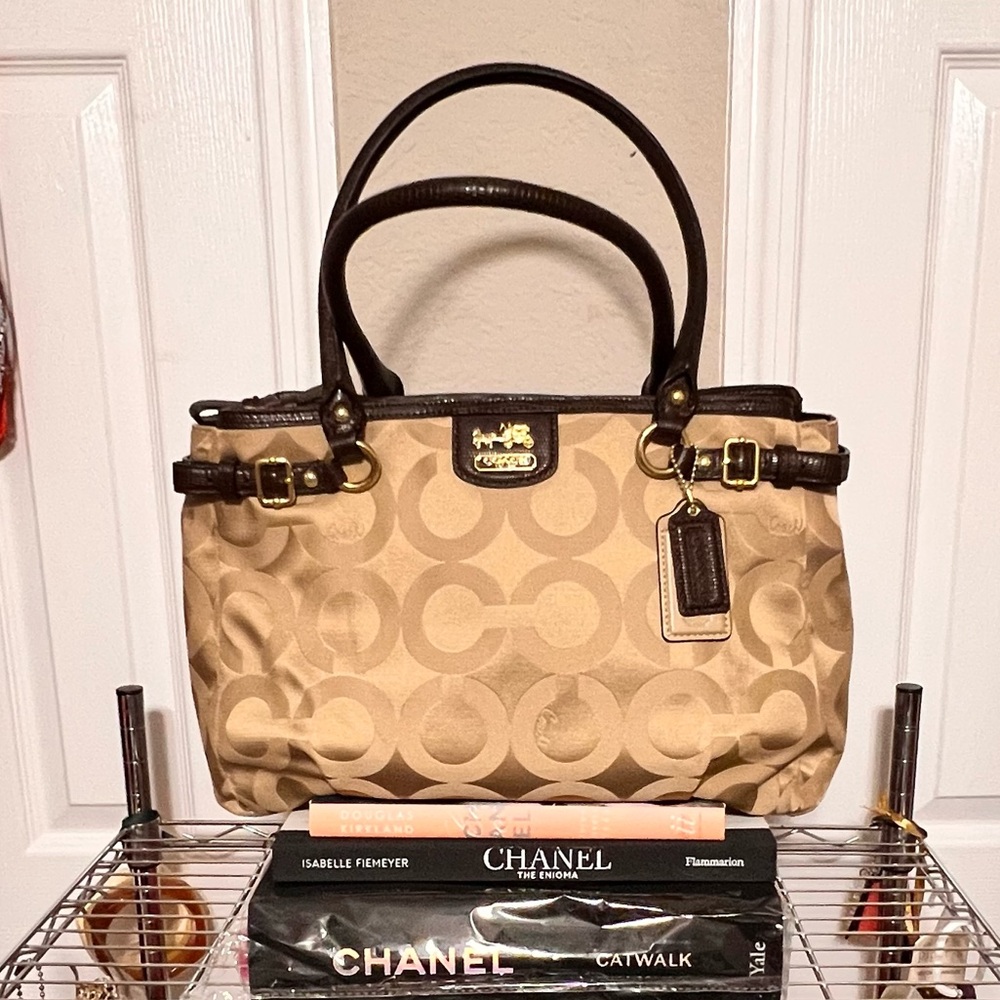 NWOT Coach canvas bag with leather handles & trim